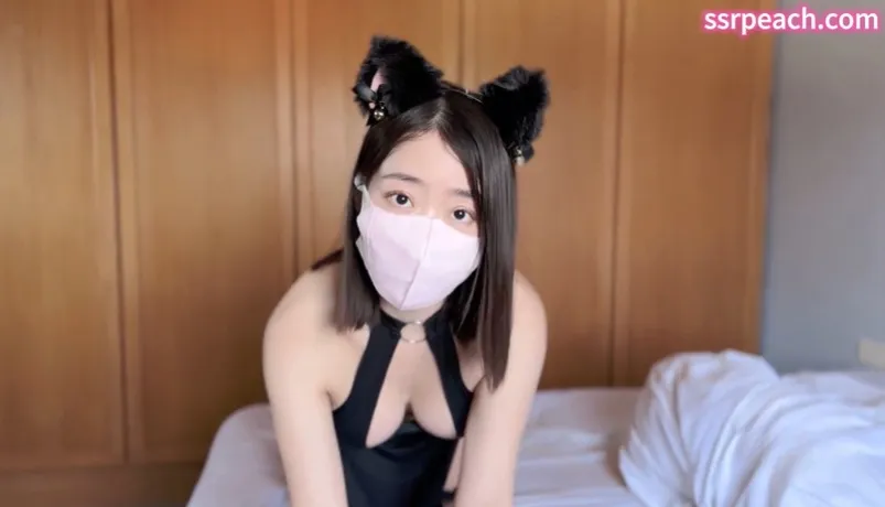 小騷貓的小騷穴將會主宰你 Ellie