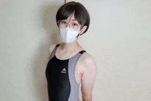 FC2PPV-3610940 擁有成熟身材的宅女