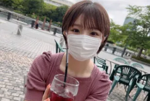 FC2PPV-3075932 熱情洋溢的幼兒園老師