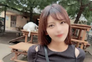 FC2PPV-3879929 擁有讓人愛不釋手的纖細身材和高顏值美貌的美女