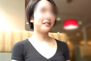 FC2PPV-1222866 令人憐愛的清楚系人妻