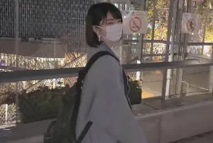 FC2PPV-2774650 清純苗條美女