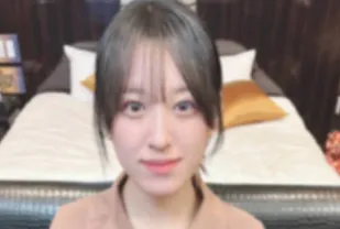 FC2PPV-4605182 可愛的笑容和緊緻的陰部