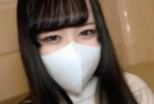 FC2PPV-4605722 射進嬌小女人的緊緻陰部