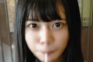 FC2PPV-4731794 某有名企業新卒色白苗條美女