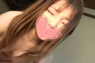 FC2PPV-4602129 美容部人妻的酒店艷遇