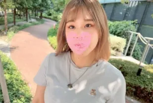 FC2PPV-3909759 她被中年男人激烈的性愛技巧所誘惑