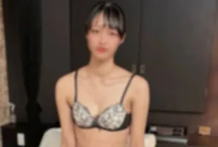 FC2PPV-4609649 身材高挑皮膚白皙