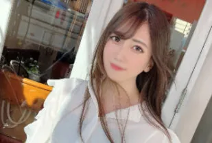 FC2PPV-3127769 撕開性感美容顧問的褲襪