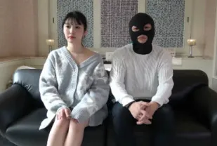 FC2PPV-4631125 對小臉黑髮美女盡情施展他們鍾愛的主戲