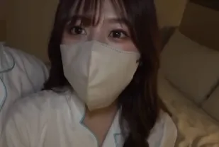 FC2PPV-3136569 和一位美艷絕倫清純無比的少女共度良宵