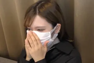 FC2PPV-3249840 擁有巨乳I罩杯的模特兒