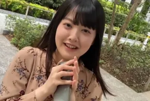 FC2PPV-3799214 就讀於明治大學國文系擁有美乳美臀清純外貌的美少女