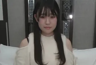 FC2PPV-4845648 戀愛中的女人