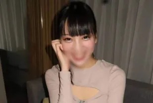 FC2PPV-4607884 住在東京的21歲F罩杯女孩