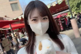 FC2PPV-3750309 從學生時代就對我有好感的可愛學妹