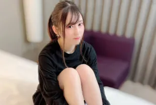 FC2PPV-2962541 這個可愛的女孩臉紅了