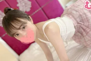 FC2PPV-4788712 頂級超短裙少婦按摩師