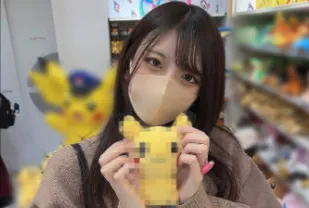 FC2PPV-3163986 甜美可愛讓我心動的大學生我竟然不戴套就射在了她的陰道裡