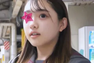 FC2PPV-4651178 清純臉蛋和過熟淫蕩身材