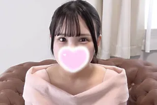 FC2PPV-4285726 奈奈醬有一張娃娃臉