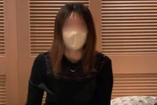 FC2PPV-4639893 一名擁有豐滿胸部的辦公室職員