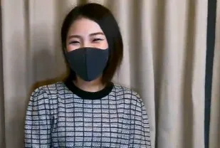 FC2PPV-3107533 膚色白皙的超級可愛女孩