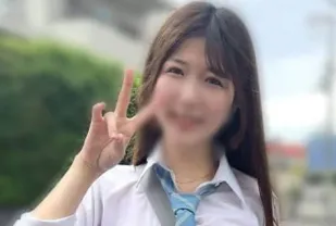 FC2PPV-4598496 她有一張超級可愛的臉