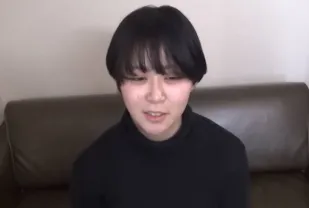 FC2PPV-2881692 女孩脫掉衣服後身材意外地美麗