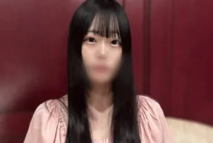 FC2PPV-4665719 擁有美麗肌膚但有嚴重精神健康問題