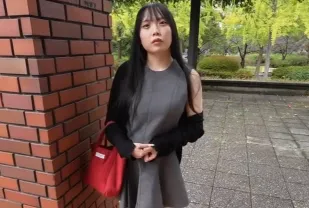 FC2PPV-4789380 曾經靠賣弄巨乳為生的偶像