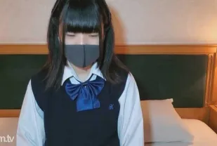 FC2PPV-2140682 第一次體驗黑髮少女的陰道