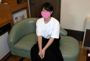 FC2PPV-4798858 被粗大的陰莖刺激得呻吟出聲