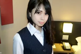 FC2PPV-2651885 稅務所的長腿美女