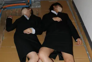FC2PPV-2904483 身著求職套裝的女性