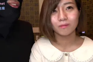 FC2PPV-1050097 初次拍攝全臉露出即將畢業的大學生里子小姐在休息最後的日子進行現場射精後悔了也沒辦法哦