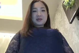 FC2PPV-1025147 同好之人以朋友心態拍攝的自拍第六彈honami