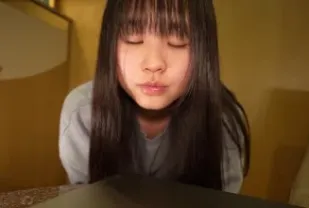 FC2PPV-4551752 素顏的F罩杯少女