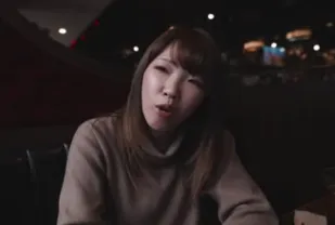 FC2PPV-3200743 關西美麗的寡母養育獨子被性喚起中出