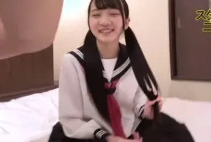 FC2PPV-1391669 來自東京的苗條女孩