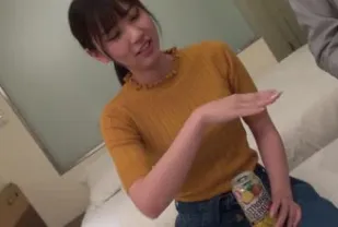 FC2PPV-4584518 她的第一次高潮潮吹3P中出全紀錄