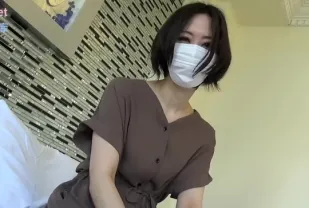 FC2PPV-4860175 高敏蕩婦纖細人妻前後編