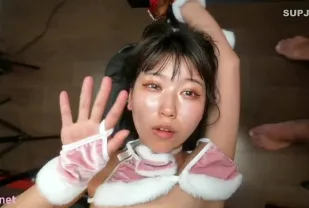 FC2PPV-3575775 纖細美女遭電棒狂插連射失守