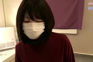 FC2PPV-4270961 熟女嬌妻情人節獻身被狠狠