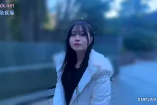 FC2PPV-4881735 泳女再燃巨棒狂襲緊緻粉嫩秘所高潮