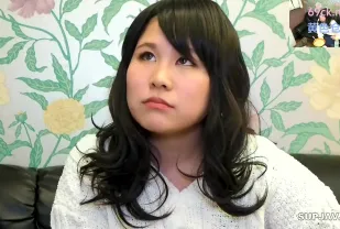 FC2PPV-3447538 聲樂系少女騎乘位高潮瘋狂搖擺引發突然射精全情投入性愛至滿臉通