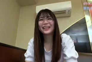 FC2PPV-4631457 高材女大學生首度偷情慘
