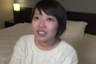 FC2PPV-4685859 為還債獻身的豐滿21歲女孩