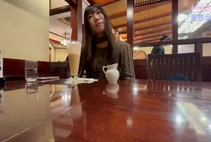 FC2PPV-4899139 十八歲直播美嫩處子慘遭插爆