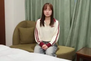 FC2PPV-4724363 被巨根插入處女消失